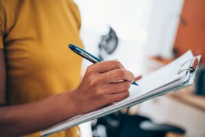 Try the “Curiosity Walk.” Step outside and pick an everyday object you normally ignore. Write down five questions about it. You will be surprised how quickly your brain switches on.